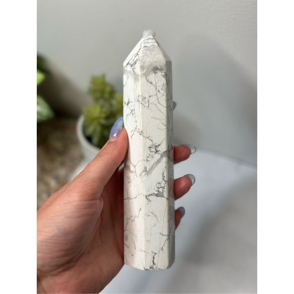 Howlite Tower - Picture 4 of 7